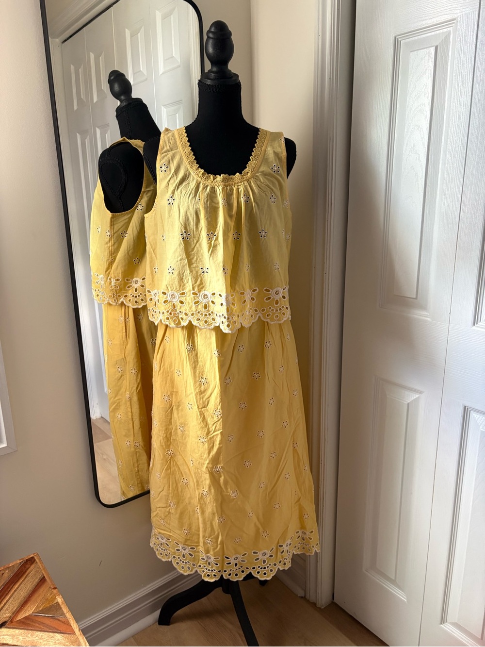 Old Navy Yellow Eyelet Tiered Skirt